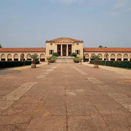 Col Delle Rane Couette-café 4*