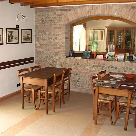 Col Delle Rane Couette-café Caerano Di San Marco