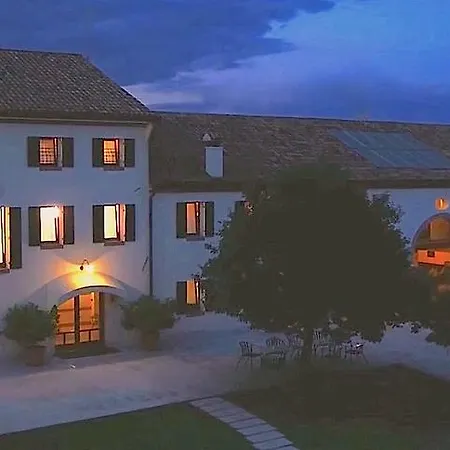 Col Delle Rane Bed & Breakfast 2*